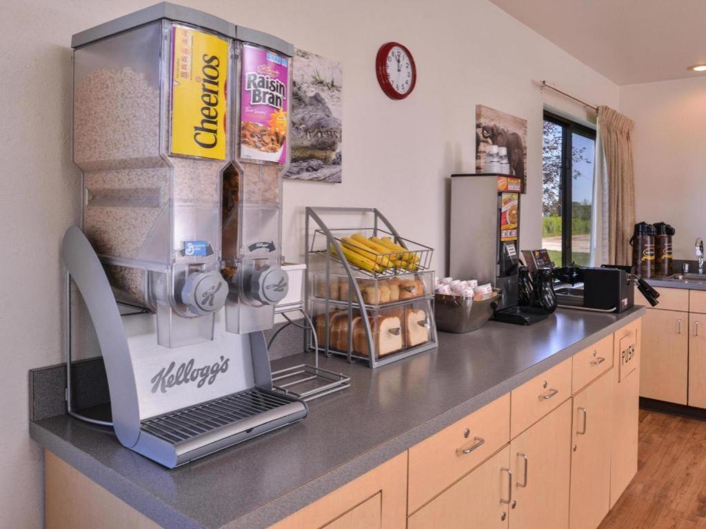 Americas Best Value Inn Missouri Valley Luaran gambar